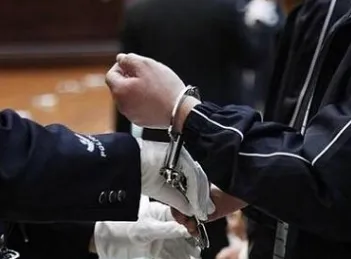 敲诈罪判多少年