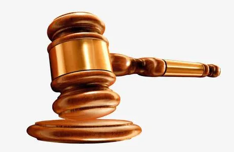 抢劫出租车判多少年